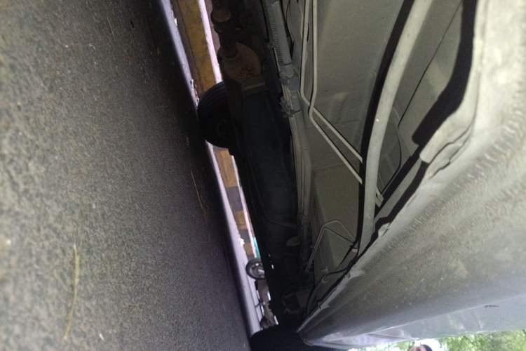 Used Buick GL8 2012 2.4L BASE Comfort Edition Chassis Front Left