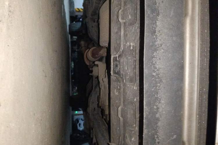 Used Buick GL8 2012 2.4L BASE Comfort Edition Chassis Front