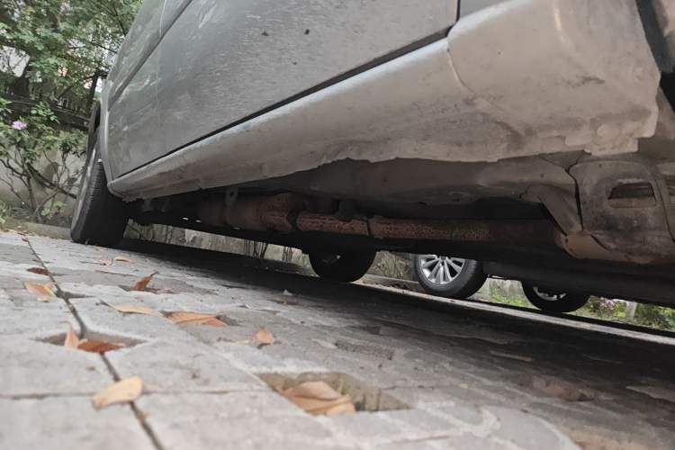 Used Buick GL8 2012 2.4L BASE Comfort Edition Chassis Front Right