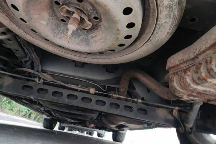 Used Buick GL8 2012 2.4L BASE Comfort Edition Chassis Rear
