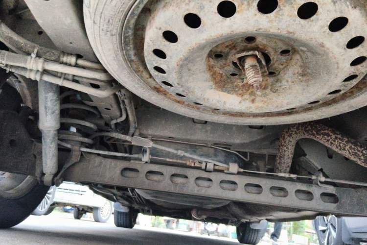 Used Buick GL8 2012 2.4L BASE Comfort Edition Chassis Rear