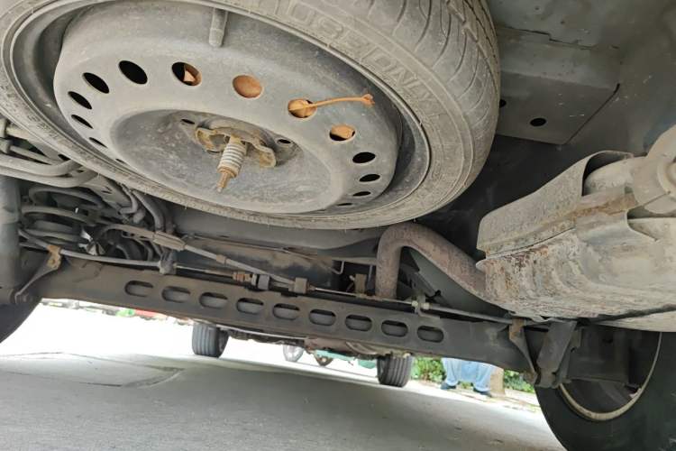 Used Buick GL8 2012 2.4L BASE Comfort Edition Chassis Rear