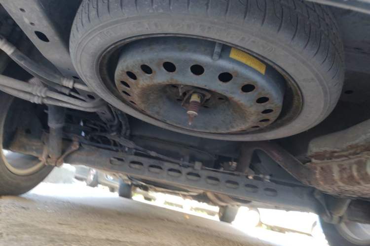Used Buick GL8 2012 2.4L BASE Comfort Edition Chassis Rear