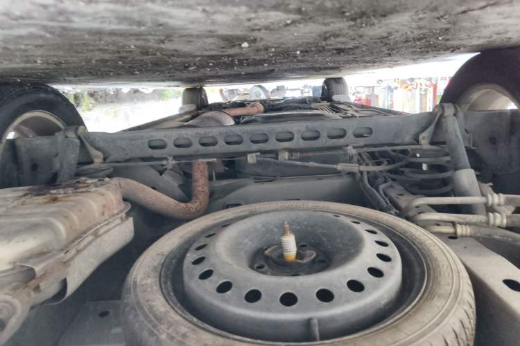 Used Buick GL8 2012 2.4L BASE Comfort Edition Chassis Rear