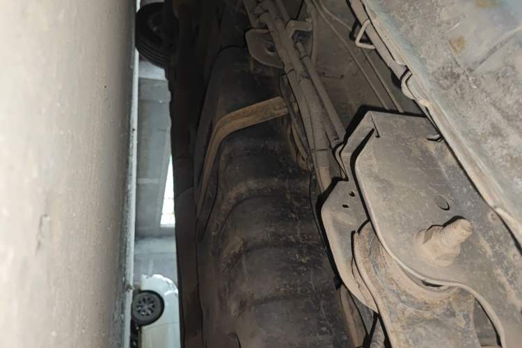 Used Buick GL8 2012 2.4L BASE Comfort Edition Chassis Rear Left