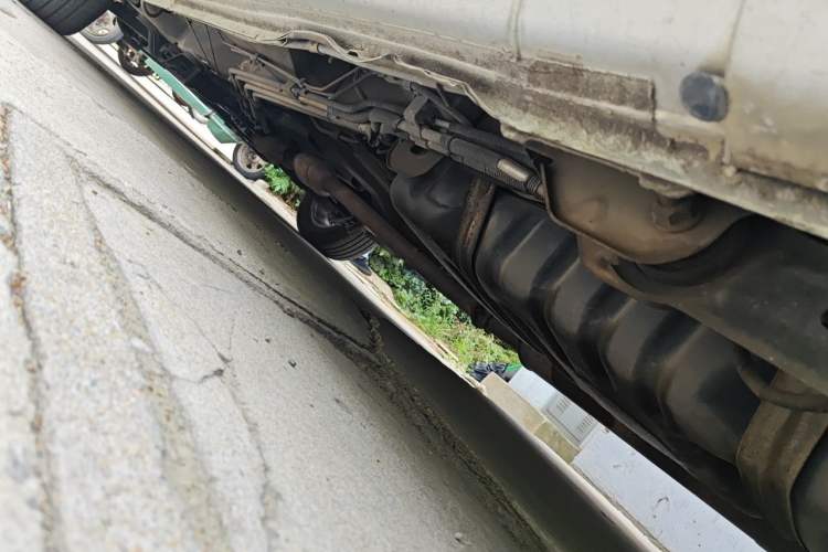 Used Buick GL8 2012 2.4L BASE Comfort Edition Chassis Rear Left