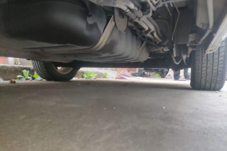 Used Buick GL8 2012 2.4L BASE Comfort Edition Chassis Rear Left