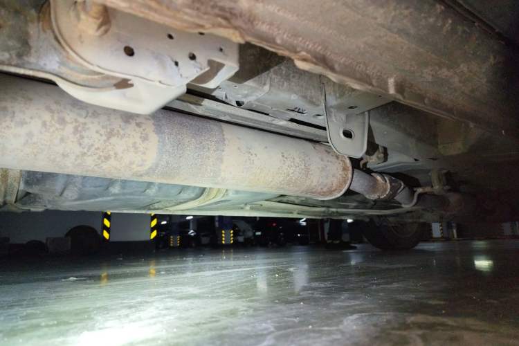 Used Buick GL8 2012 2.4L BASE Comfort Edition Chassis Rear Right