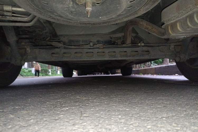 Used Buick GL8 2012 2.4L BASE Comfort Edition Chassis Rear