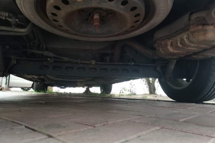 Used Buick GL8 2012 2.4L BASE Comfort Edition Chassis Rear