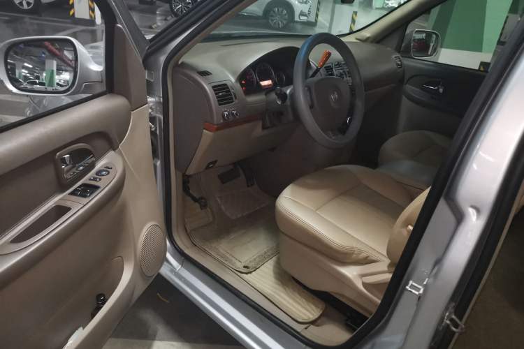 Used Buick GL8 2012 2.4L BASE Comfort Edition Driver Seat