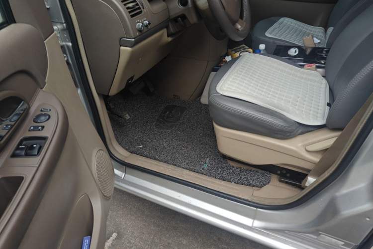 Used Buick GL8 2012 2.4L BASE Comfort Edition Driver Seat
