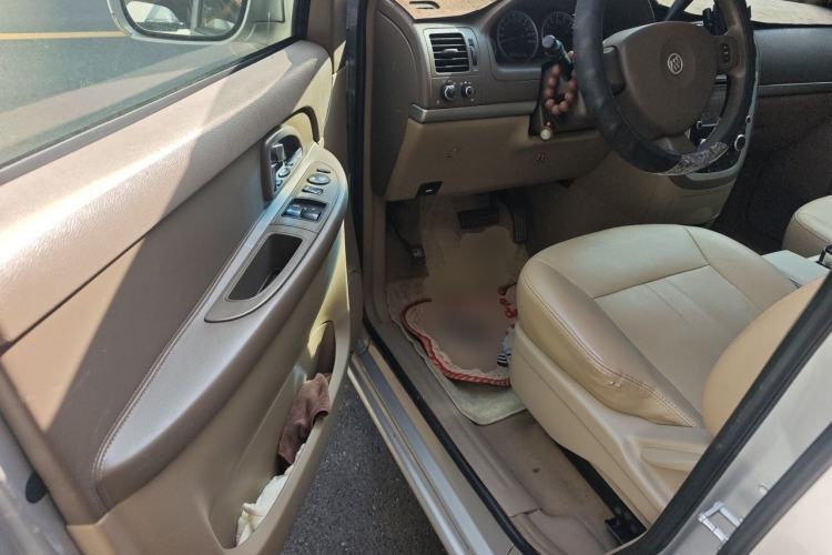 Used Buick GL8 2012 2.4L BASE Comfort Edition Driver Seat