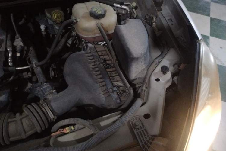 Used Buick GL8 2012 2.4L BASE Comfort Edition Engine Bay Left