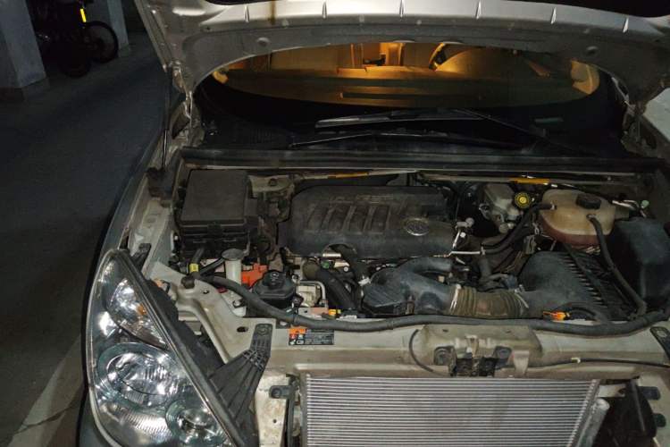 Used Buick GL8 2012 2.4L BASE Comfort Edition Engine Bay Right
