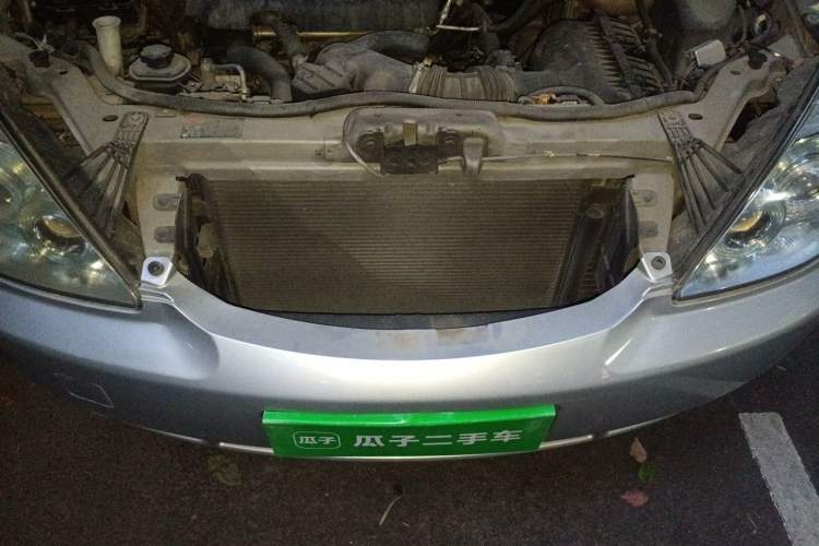 Used Buick GL8 2012 2.4L BASE Comfort Edition Engine Bay