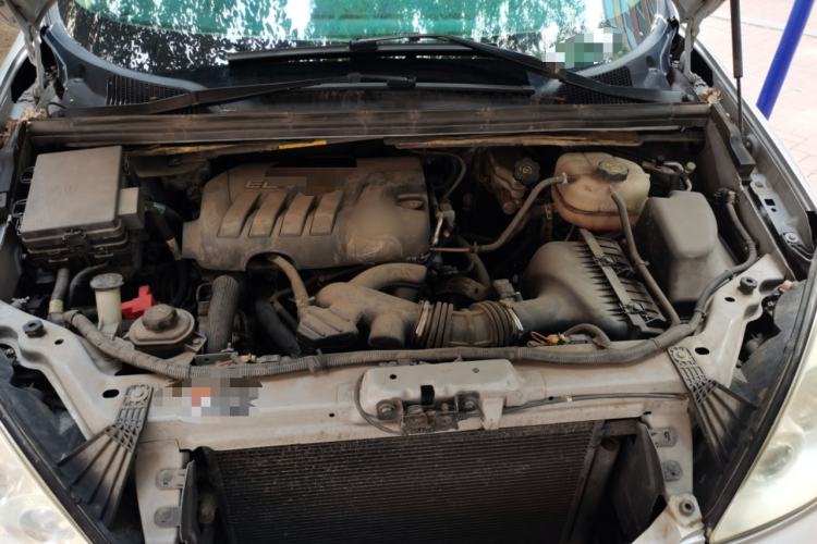 Used Buick GL8 2012 2.4L BASE Comfort Edition Engine Bay