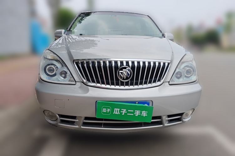 Used Buick GL8 2012 2.4L BASE Comfort Edition Front