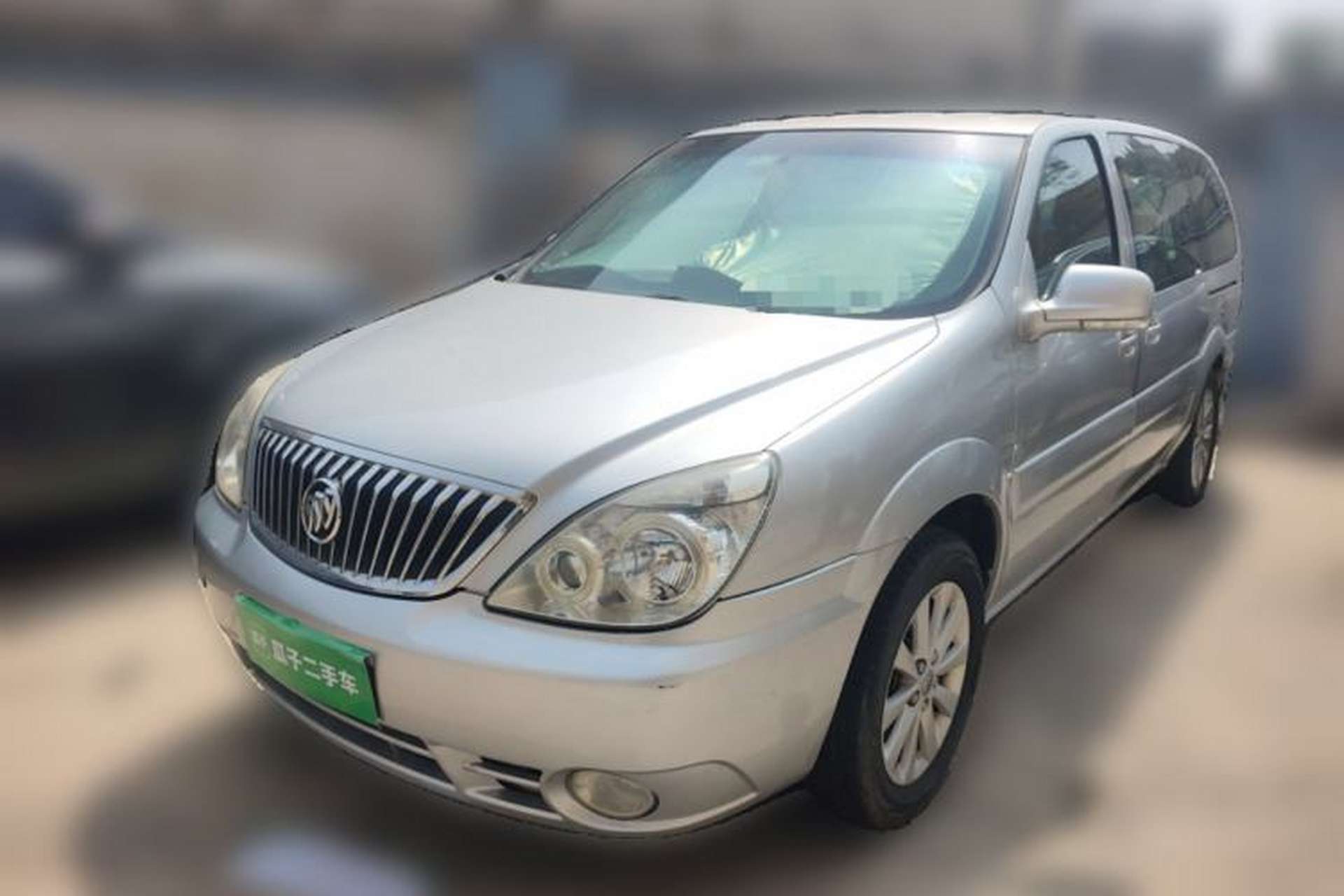 Used Buick GL8 2012 2.4L BASE Comfort Edition Front Left 45 Deg