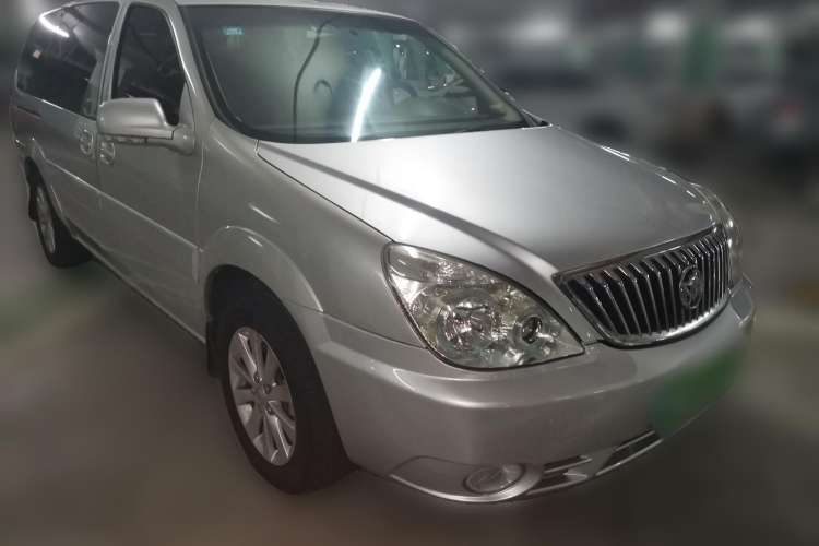 Used Buick GL8 2012 2.4L BASE Comfort Edition Front Right 45 Deg
