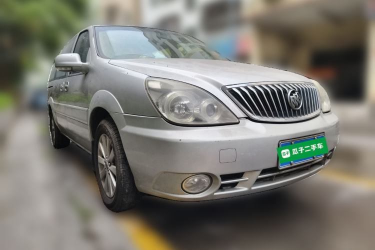 Used Buick GL8 2012 2.4L BASE Comfort Edition Front Right 45 Deg