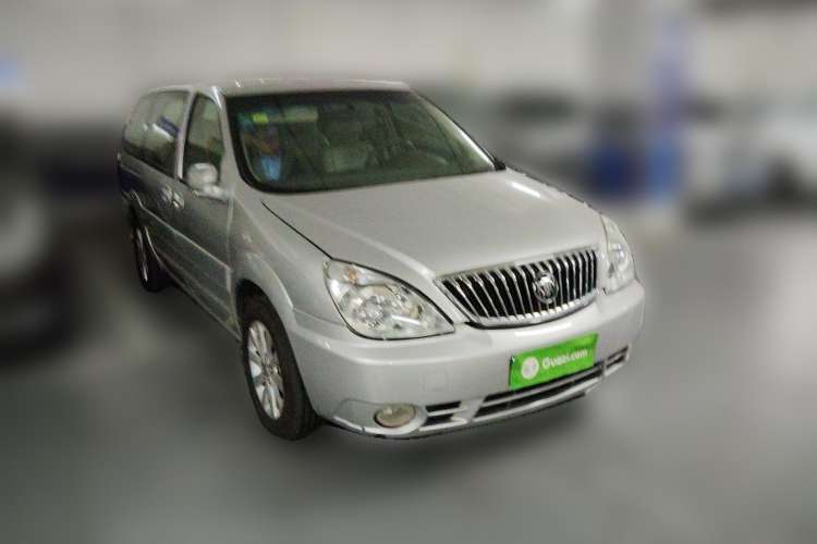 Used Buick GL8 2012 2.4L BASE Comfort Edition Front Right 45 Deg