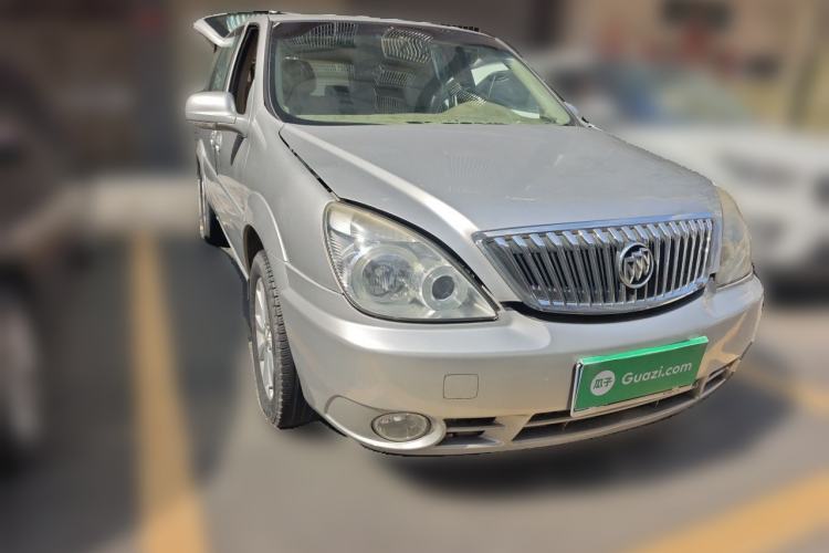 Used Buick GL8 2012 2.4L BASE Comfort Edition Front Right 45 Deg