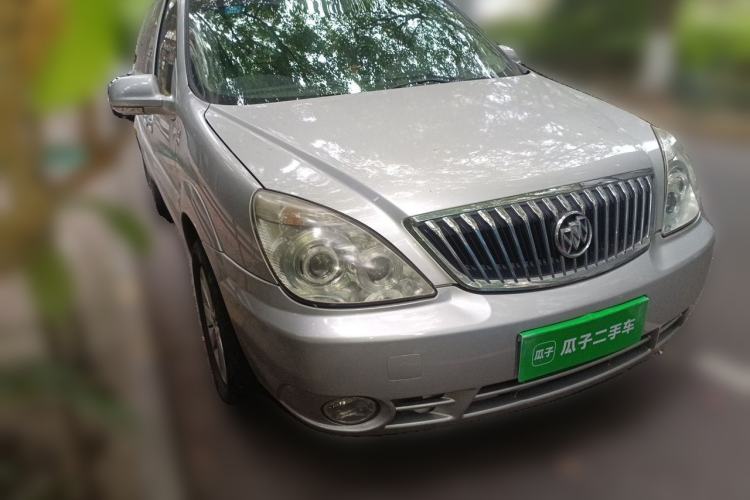 Used Buick GL8 2012 2.4L BASE Comfort Edition Front Right 45 Deg