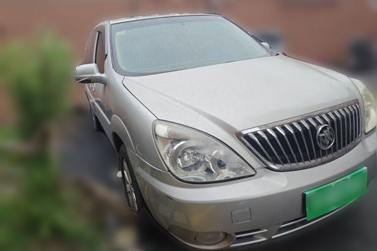 Used Buick GL8 2012 2.4L BASE Comfort Edition Front Right 45 Deg