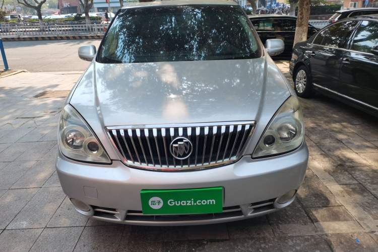 Used Buick GL8 2012 2.4L BASE Comfort Edition Front