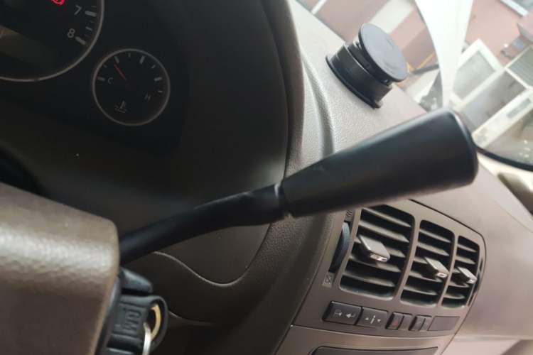 Used Buick GL8 2012 2.4L BASE Comfort Edition Gear Lever