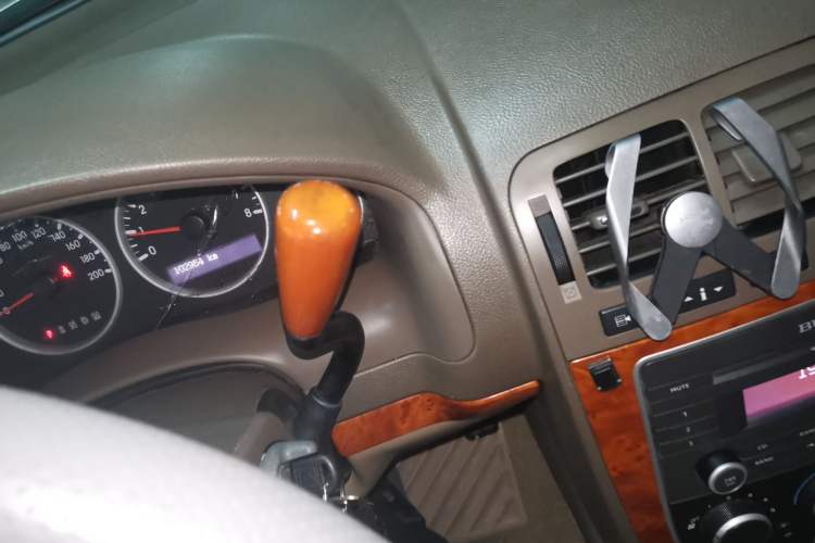 Used Buick GL8 2012 2.4L BASE Comfort Edition Gear Lever