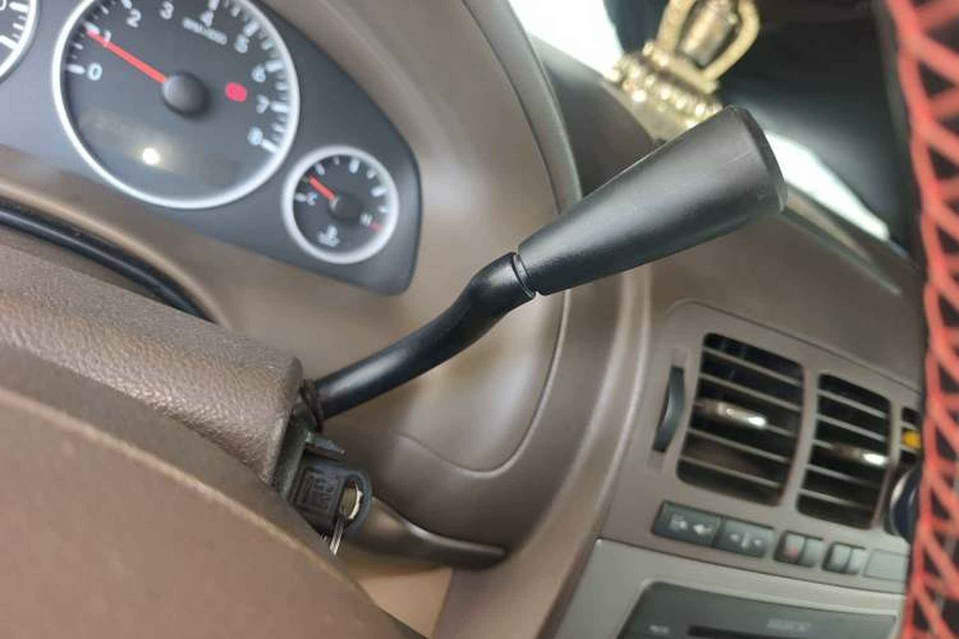 Used Buick GL8 2012 2.4L BASE Comfort Edition Gear Lever