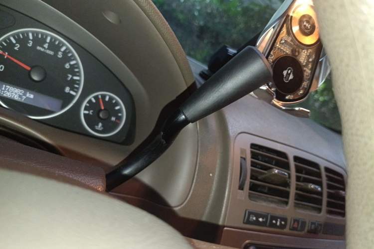 Used Buick GL8 2012 2.4L BASE Comfort Edition Gear Lever