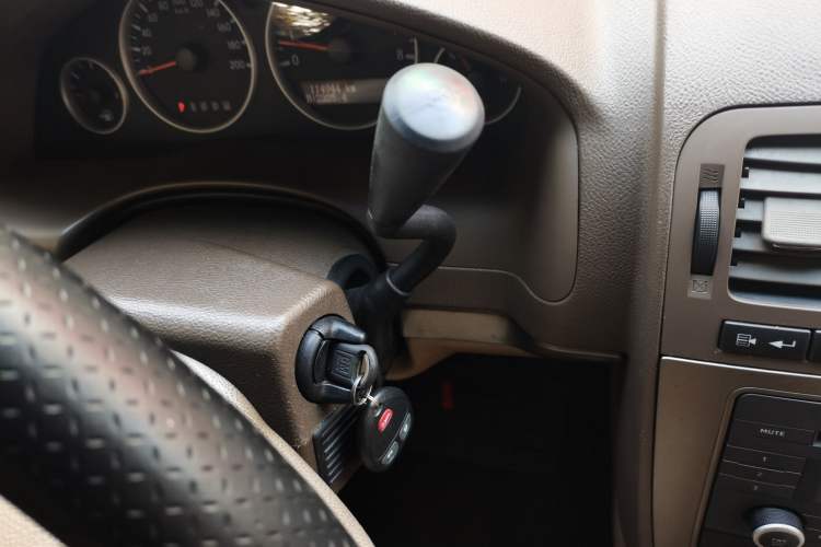 Used Buick GL8 2012 2.4L BASE Comfort Edition Gear Lever