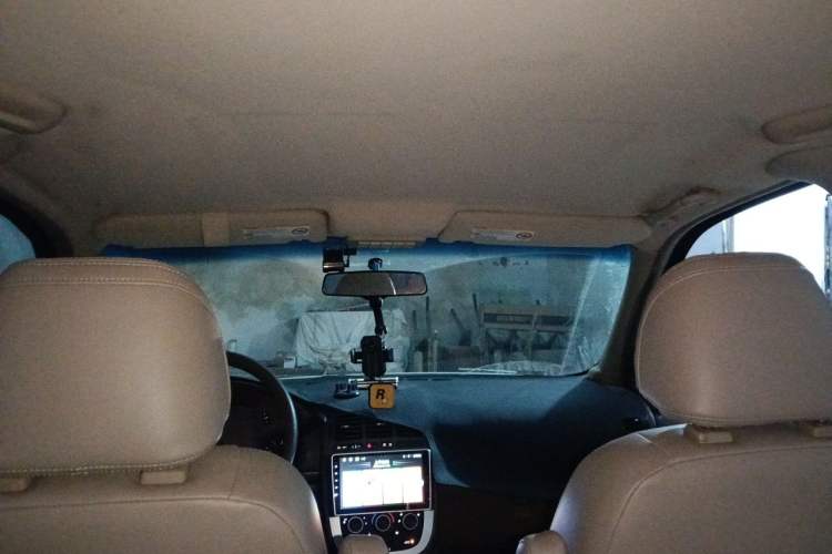 Used Buick GL8 2012 2.4L BASE Comfort Edition Headliner