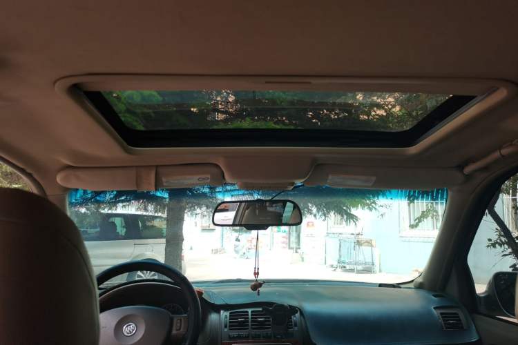 Used Buick GL8 2012 2.4L BASE Comfort Edition Headliner