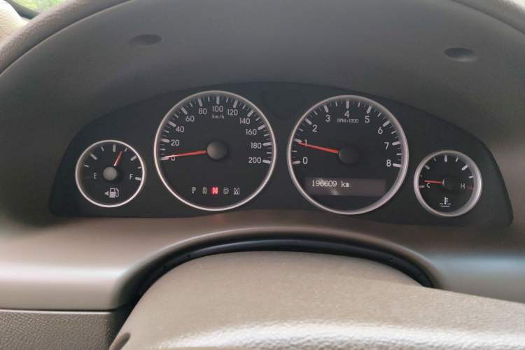Used Buick GL8 2012 2.4L BASE Comfort Edition Instrument Cluster