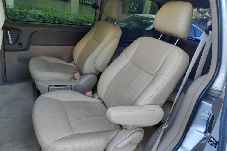 Used Buick GL8 2012 2.4L BASE Comfort Edition Left Rear Seat