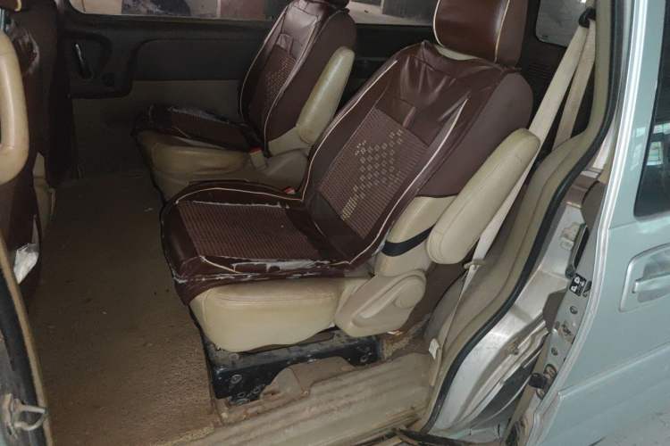 Used Buick GL8 2012 2.4L BASE Comfort Edition Left Rear Seat