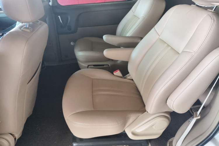 Used Buick GL8 2012 2.4L BASE Comfort Edition Left Rear Seat