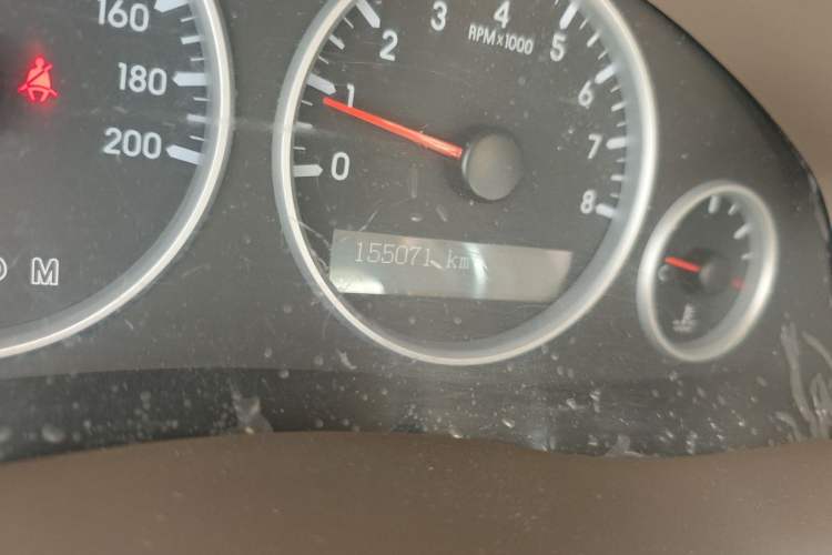 Used Buick GL8 2012 2.4L BASE Comfort Edition Odometer Close Up