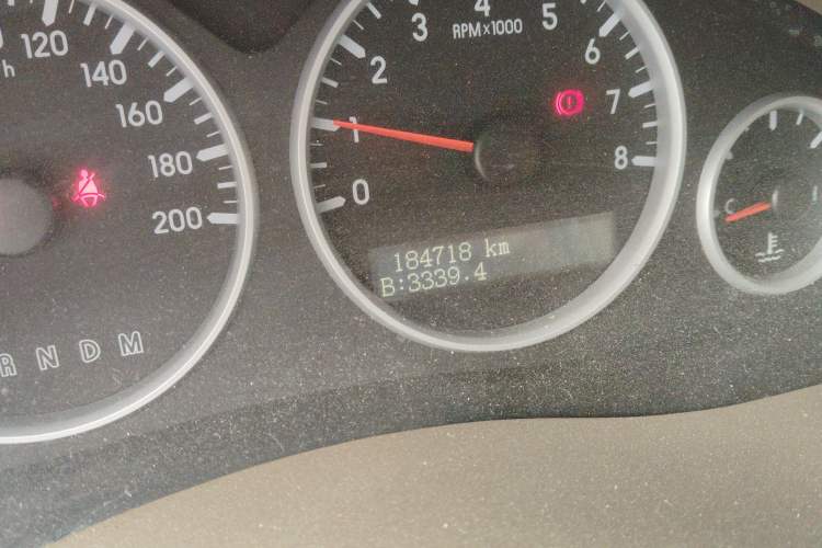 Used Buick GL8 2012 2.4L BASE Comfort Edition Odometer Close Up