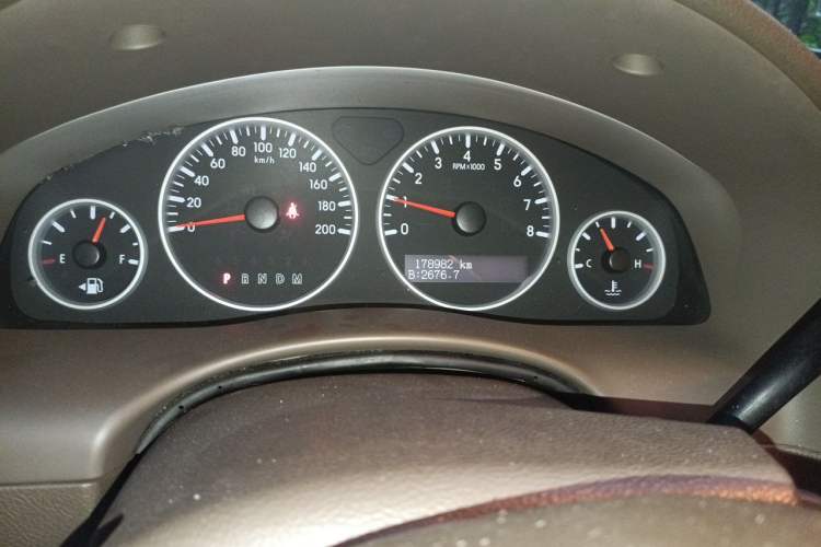 Used Buick GL8 2012 2.4L BASE Comfort Edition Odometer Close Up