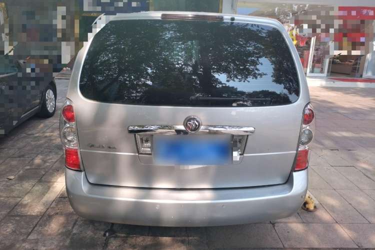 Used Buick GL8 2012 2.4L BASE Comfort Edition Rear