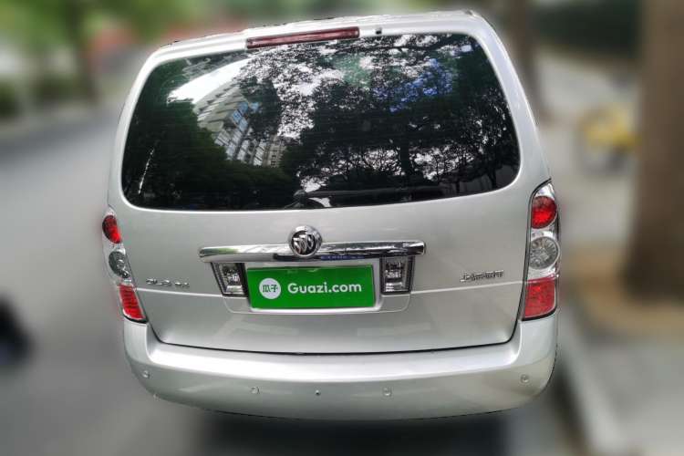 Used Buick GL8 2012 2.4L BASE Comfort Edition Rear