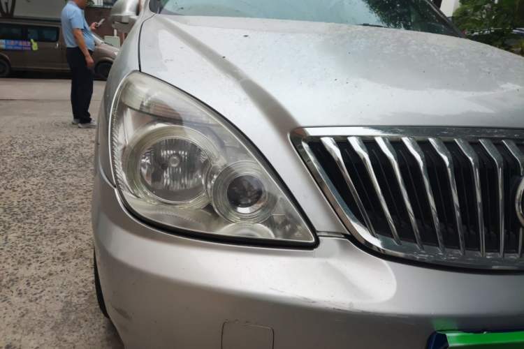 Used Buick GL8 2012 2.4L BASE Comfort Edition Right Front Headlight
