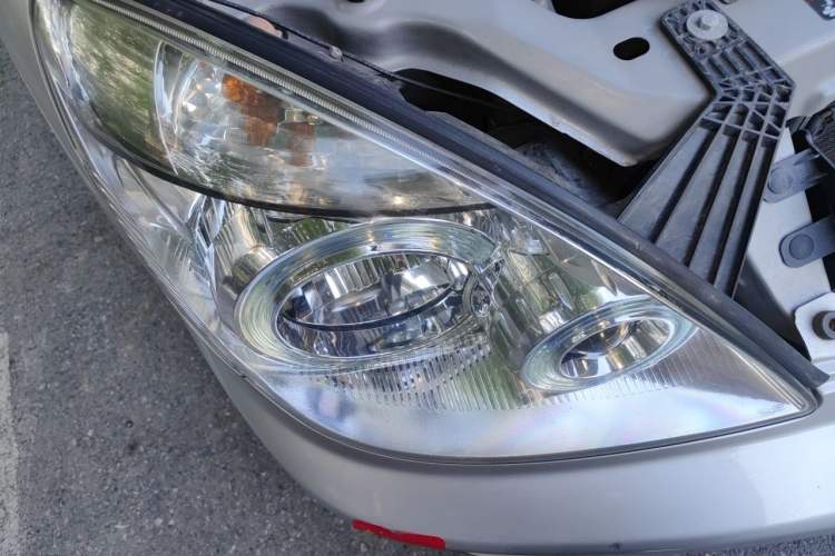 Used Buick GL8 2012 2.4L BASE Comfort Edition Right Front Headlight