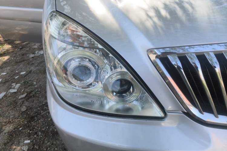 Used Buick GL8 2012 2.4L BASE Comfort Edition Right Front Headlight