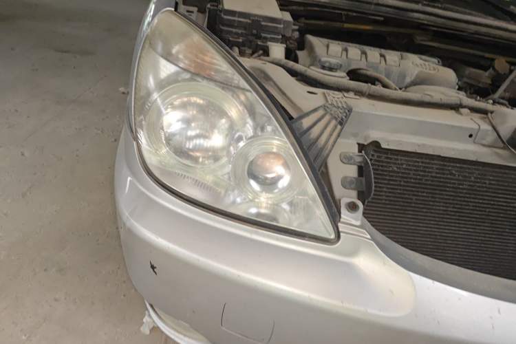 Used Buick GL8 2012 2.4L BASE Comfort Edition Right Front Headlight